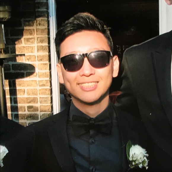 Profile Picture of Derek Jung (@gntlmn) on Poshmark