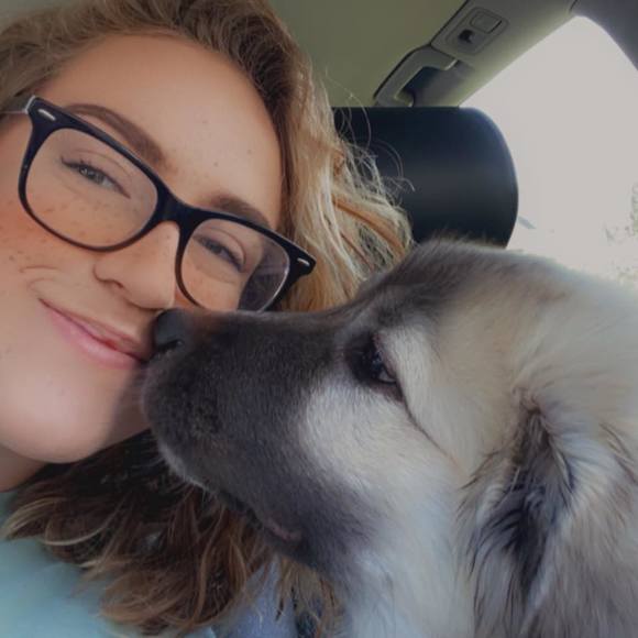 Profile Picture of Aprille Engle (@aprilleengle) on Poshmark