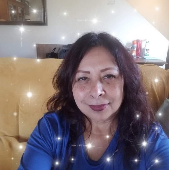 Lillian Quenga - Poshmark Profile Picture of Lillian Quenga (@krazylil619) on Poshmark