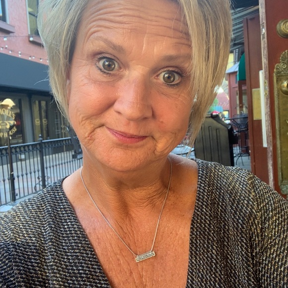Profile Picture of Tracy Westphalen (@tpooh666) on Poshmark