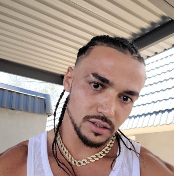 Profile Picture of Samer Hussein (@samerhussein344) on Poshmark