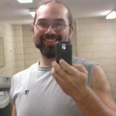 Profile Picture of Russell Hawkes (@BoundaryWorden) on Twitter