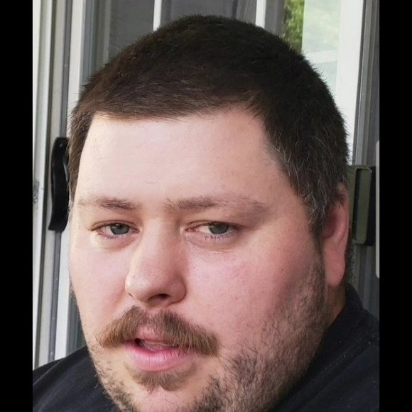 Profile Picture of Josh Beardmore (@joshbeardmore31) on Poshmark