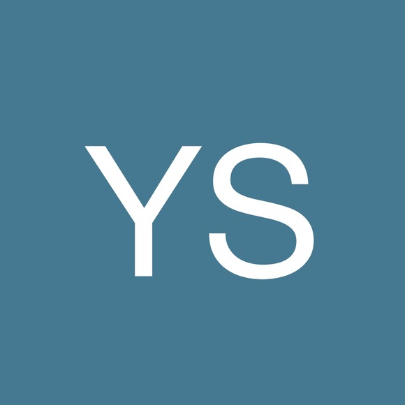 Profile Picture of Yesena Scherle (@yesena_scherle) on Poshmark