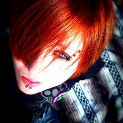 Profile Picture of Alyson Swanson (@AlySamaLion) on Twitter