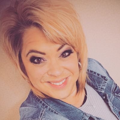 Profile Photo of Becky Adkins (@BeckyAd78654107) on Twitter