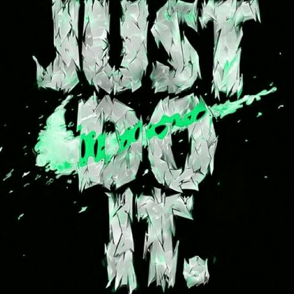 Profile Picture of Jessica Tipler (@jessicatipler02) on Poshmark