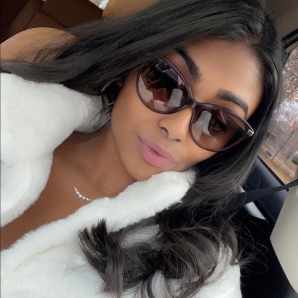 Profile Picture of !stacy Sirkissoon (@stacyy95) on Poshmark