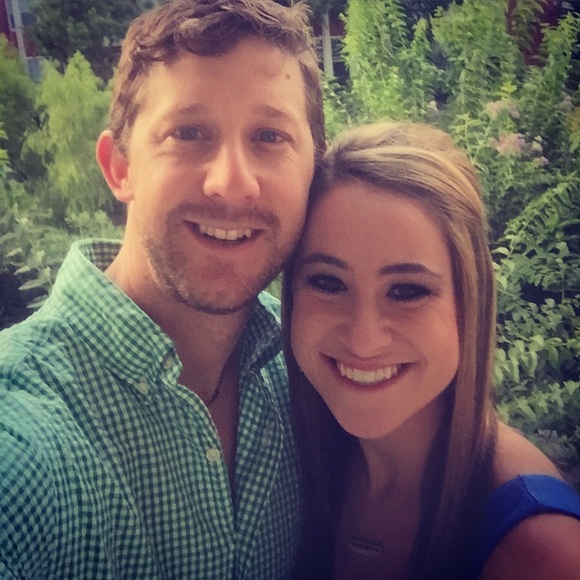 Profile Picture of Haley Carrier (@haleyangelle) on Poshmark