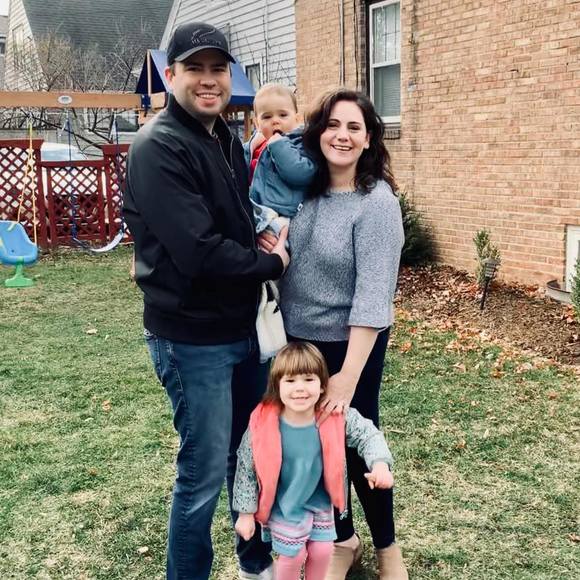 Profile Picture of Danielle Linn (@dscampini) on Poshmark