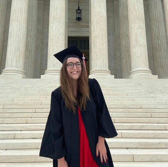 Profile Picture of Lindsay Duede (@lindsayduede) on Poshmark