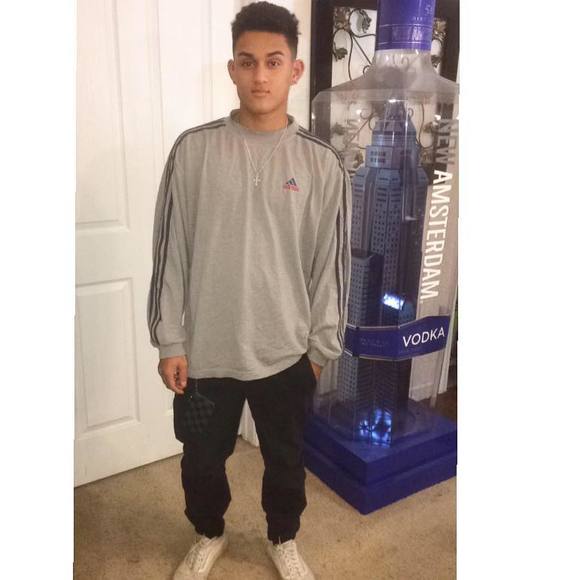 Profile Picture of Javier Rocha (@javierrocha672) on Poshmark