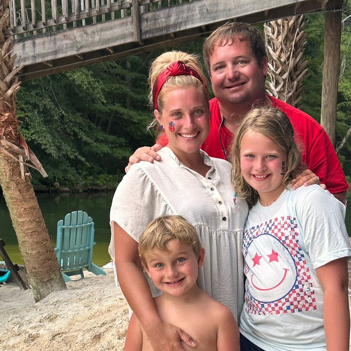 Profile Picture of Caitlin Lackey (@@caitlinroxanna) on Tiktok