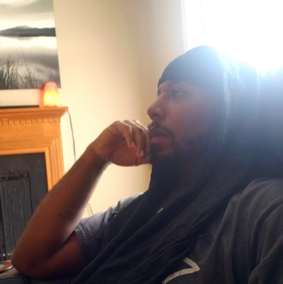 Profile Picture of Yahsh Weekes (@phase3ele) on Poshmark