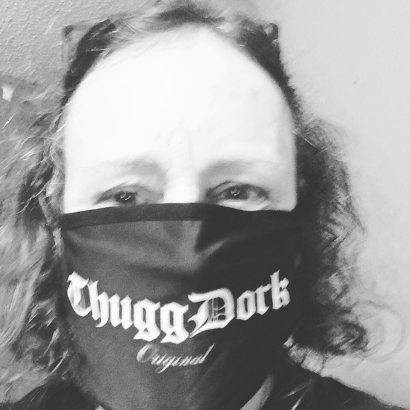 Profile Picture of Valerie Emerick (@lilwokie) on Poshmark