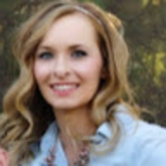 Profile Picture of Kassie Harris (@kassieharris08) on Poshmark
