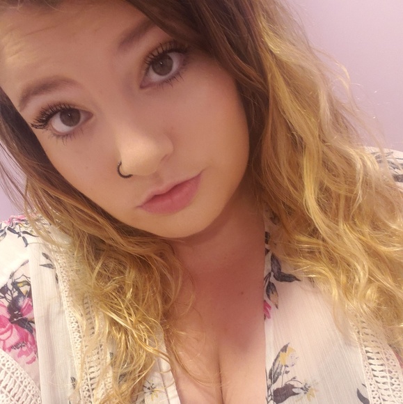 Profile Picture of Kristina Terranova (@kterranova96) on Poshmark