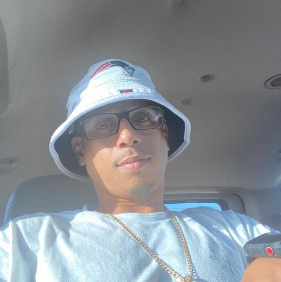 Profile Picture of Jae Uh huh (@therealygb) on Poshmark