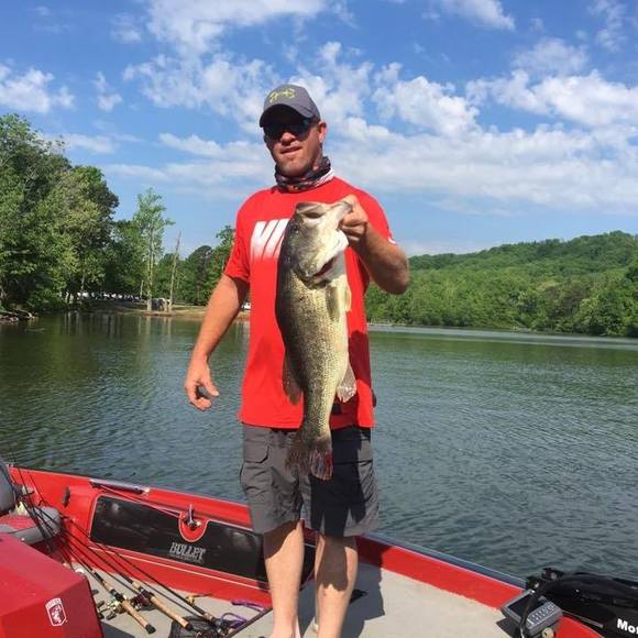 Profile Picture of Kenny Woodard (@kennywoodard) on Poshmark