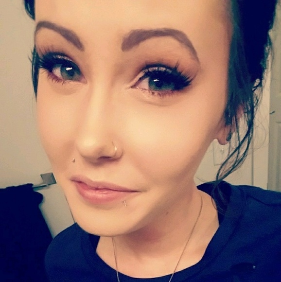 Profile Picture of Catherine Lightfoot (@kitty8009) on Poshmark