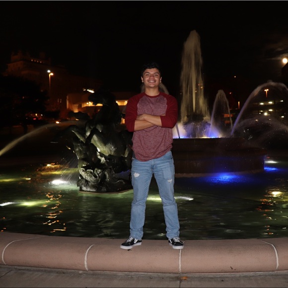 Profile Picture of Jorge Pulido (@jrpulido99) on Poshmark