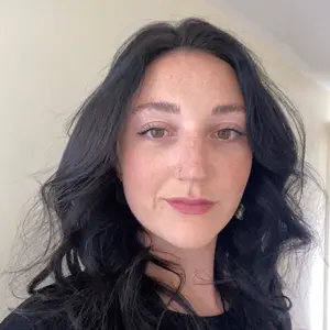 Profile Picture of carlyweigold (@@carlyweigold) on Tiktok