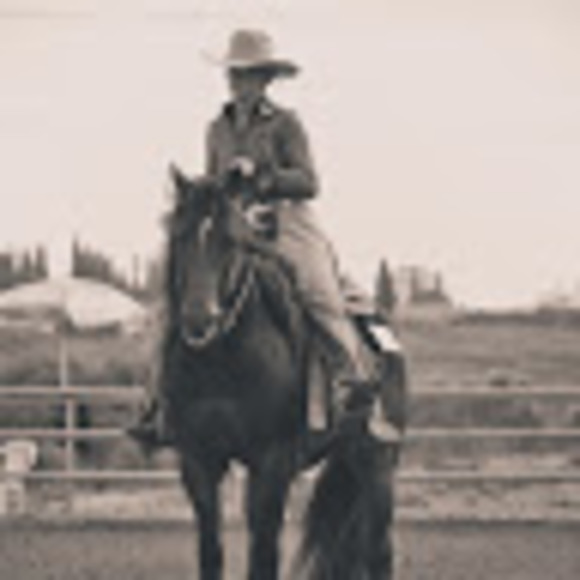 Marielynn Rosenblat - Poshmark Profile Picture of Marielynn Rosenblat (@marielynng) on Poshmark