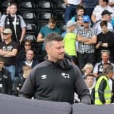 Profile Picture of Mark Self  🏴󠁧󠁢󠁥󠁮󠁧󠁿 🇬🇧 🐏 🦁 🦁 🦁 (@selfy26) on Twitter