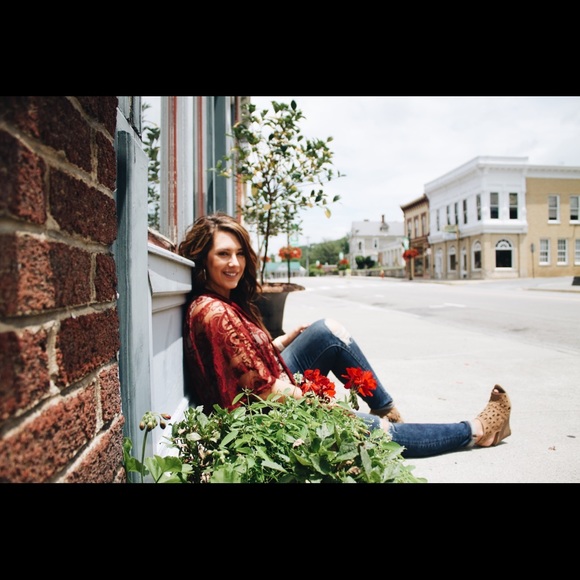 Profile Picture of Jenna Peyton (@jspxo) on Poshmark