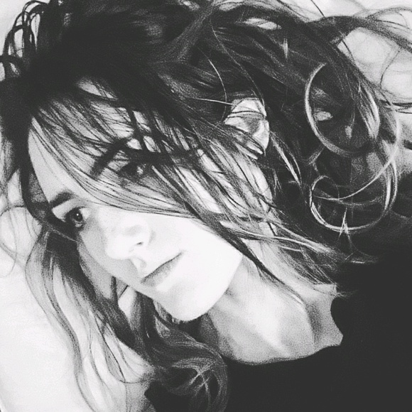 Profile Picture of Whitney Eason (@whitz_dat_dog) on Poshmark