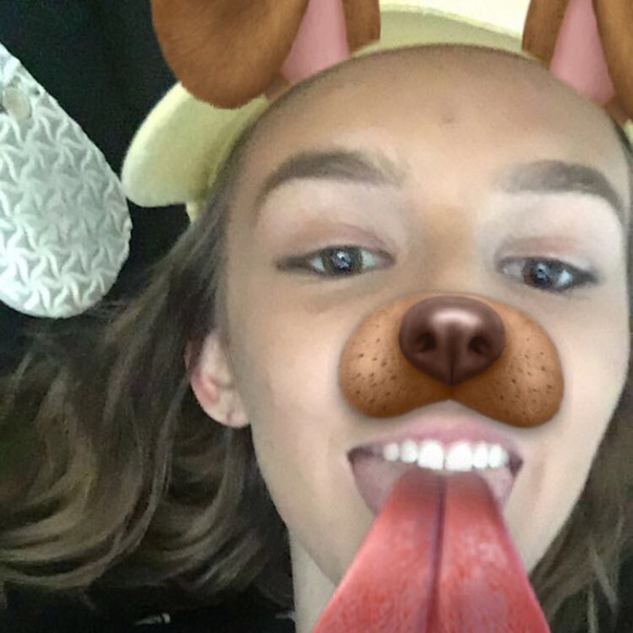 Rita Bluett - Poshmark Profile Picture of Rita Bluett (@ritabluett16) on Poshmark