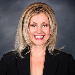Profile Picture of Chris Sullivan (@ChrisLuxBroker) on Twitter
