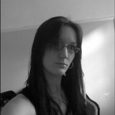 Profile Picture of Jo Wren (@mistressjo69) on Twitter