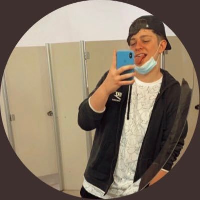 Profile Picture of Felipe Fortunato (@Fortunato0704) on Twitter