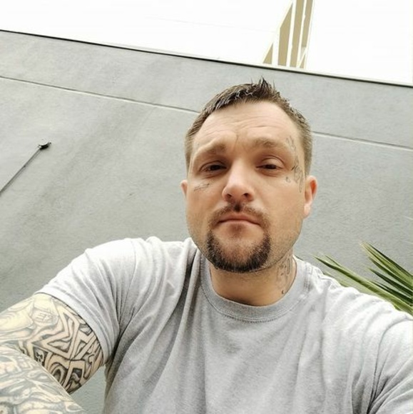 Profile Picture of Dustin Richardson (@dustinr560) on Poshmark