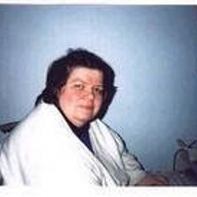 Profile Picture of Kim MacIntosh (@narnia65) on Twitter