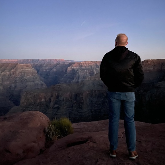 Profile Picture of Kevin Haney (@kevinhaney) on Poshmark