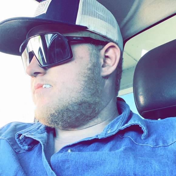 Profile Picture of Barrett Matlock (@barrettmatlock) on Poshmark