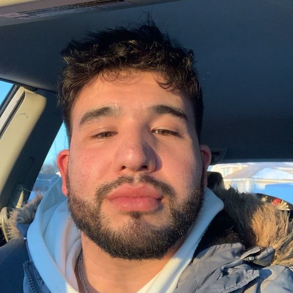 Profile Picture of Jose Limas (@limaslimones92) on Poshmark