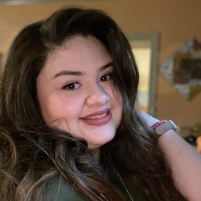 Profile Picture of Ruby Segura (@RubySegura12) on Twitter