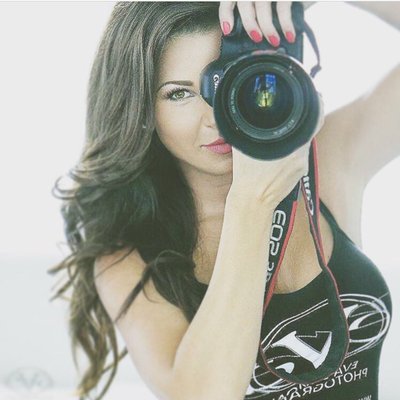 Profile Picture of Eva Simon (@evaphotographer) on Twitter