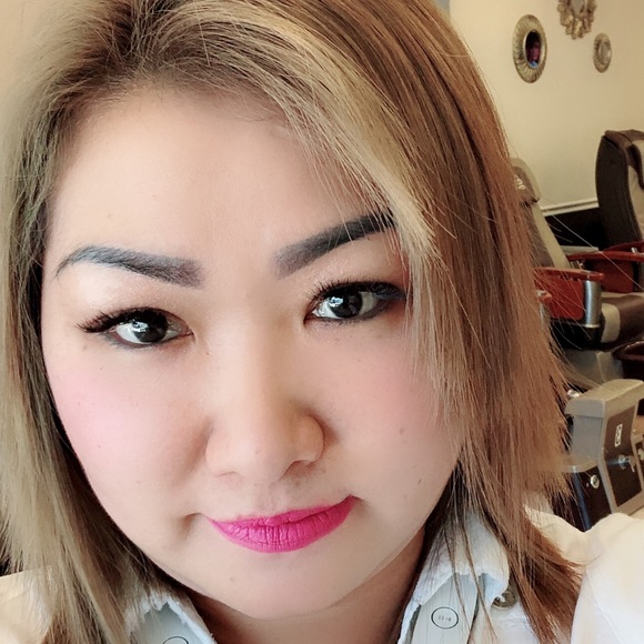 Profile Picture of Jamifree Jami (@jamifreejami) on Poshmark