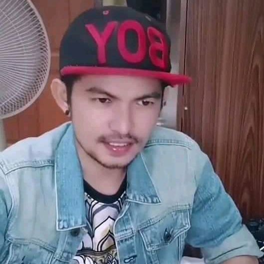 Profile Picture of บ่าวอ้น คนโก้ (@@john_fone) on Tiktok