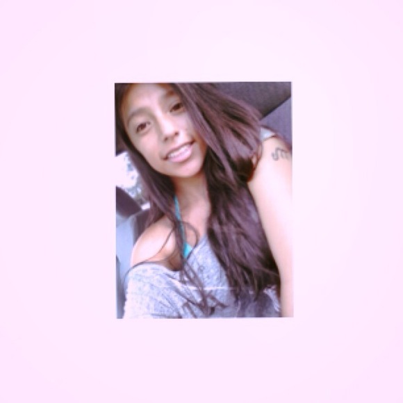 Profile Picture of Johanna Criollo (@johannaxcriollo) on Poshmark