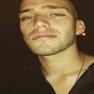 Profile Picture of Camilo Londoño Becerra (@camilolb789) on Myspace
