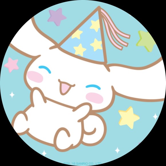 Profile Picture of Yuan Zhuang (@heycarey1106) on Poshmark