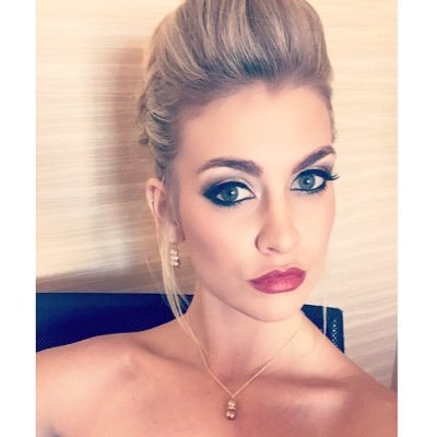 Profile Picture of Kasey Lea Wade (@kaseylwade) on Twitter