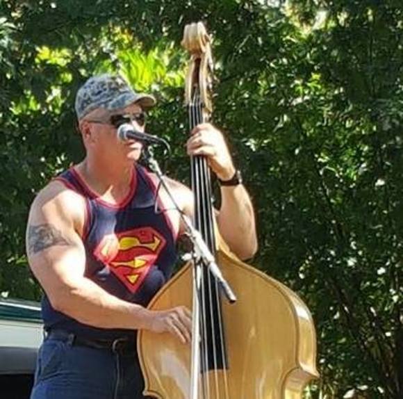Profile Picture of Glenn Moore (@ghmjr) on Poshmark