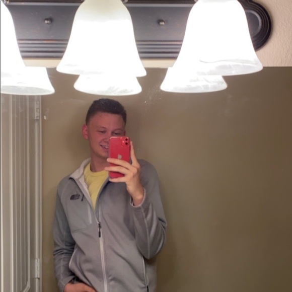Profile Picture of Joshua Metcalf (@joshua172) on Poshmark