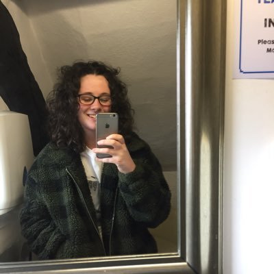 Profile Picture of Em (@Emilycobert2) on Twitter